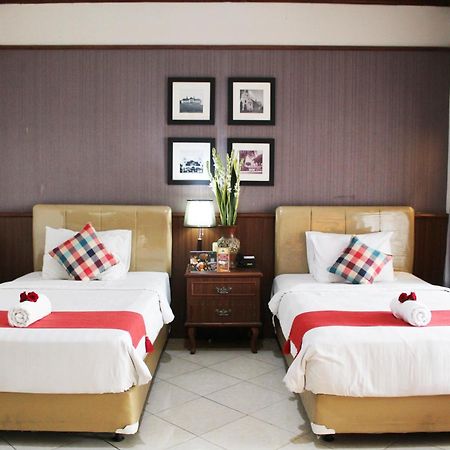 Hotel Pelangi Malang, Kayutangan Heritage Exterior photo